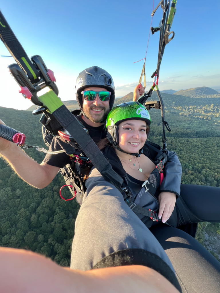Photo prise par l'agence de communication de Clermont-ferrand Studio Hello pour son client Absolu Parapente