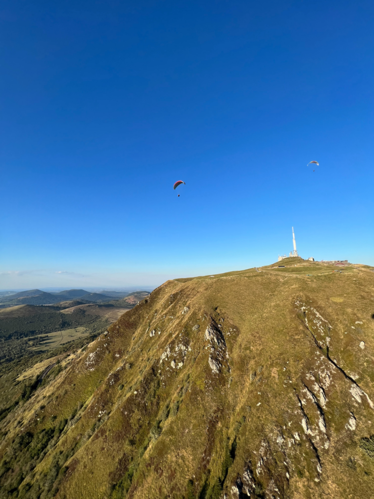 Photo prise par l'agence de communication de Clermont-ferrand Studio Hello pour son client Absolu Parapente