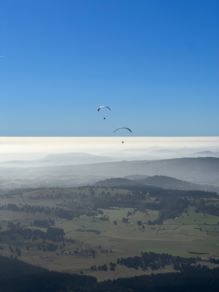Photo prise par l'agence de communication de Clermont-ferrand Studio Hello pour son client Absolu Parapente